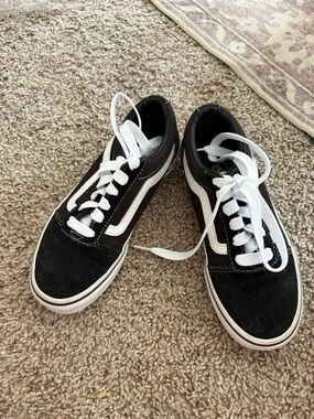 Vans Kids Black and White Old Skool Sneakers